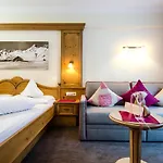 Sporthotel Almhof